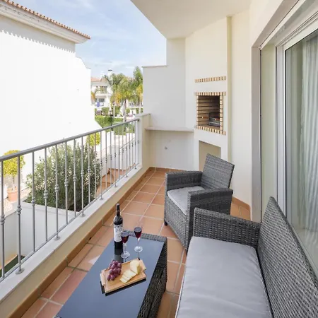 3 Bedroom Holiday With Pool In Near Vilamoura, Golf Nearby * Boliqueime