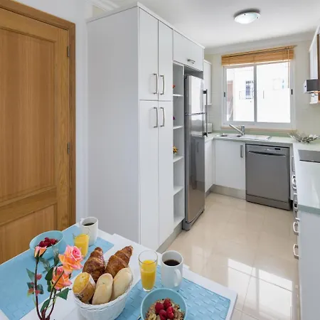 3 Bedroom Holiday With Pool In Near Vilamoura, Golf Nearby Villa *